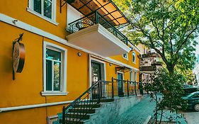 Hillside City Center Hotel